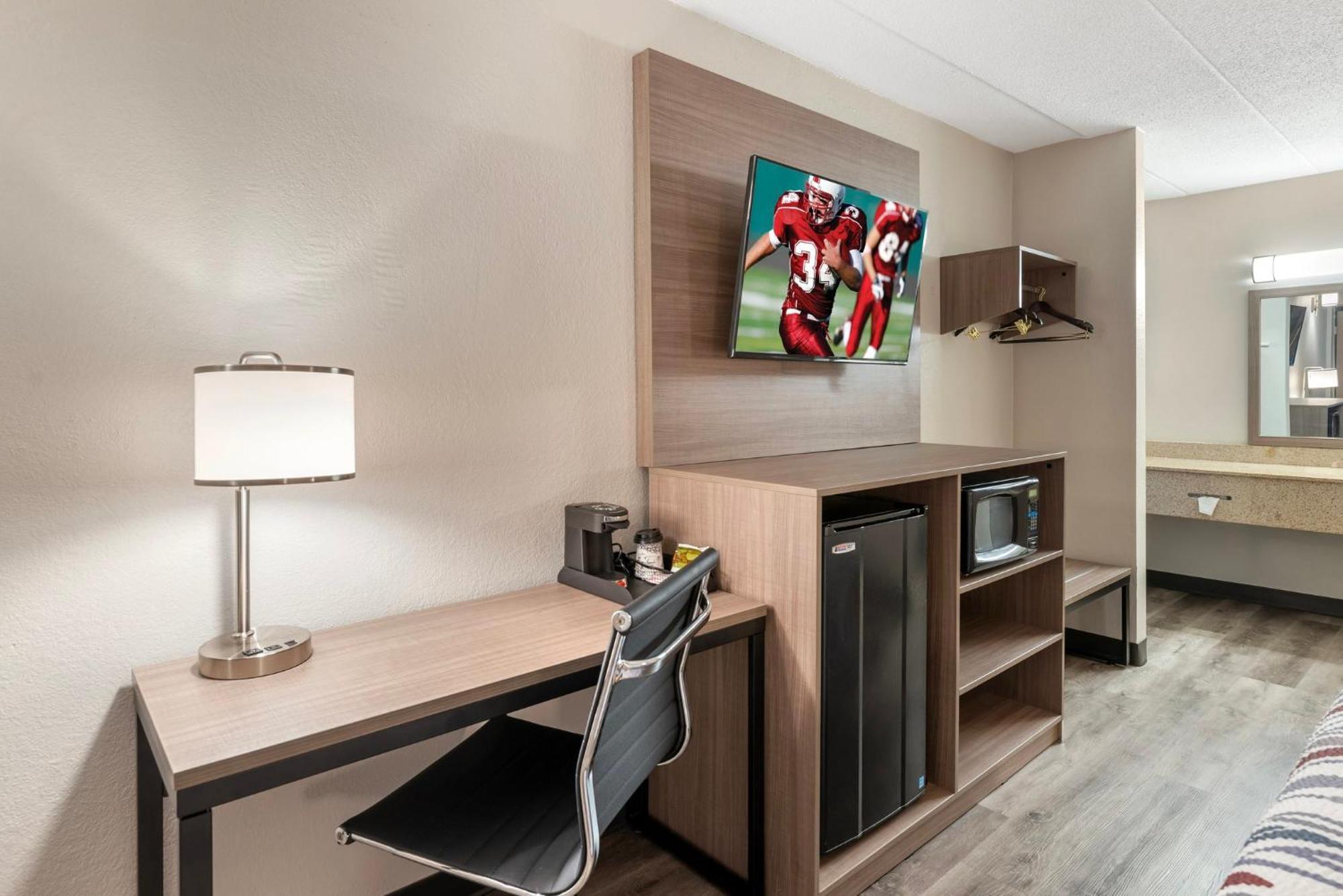 Red Roof Inn Doswell - Kings Dominion エクステリア 写真